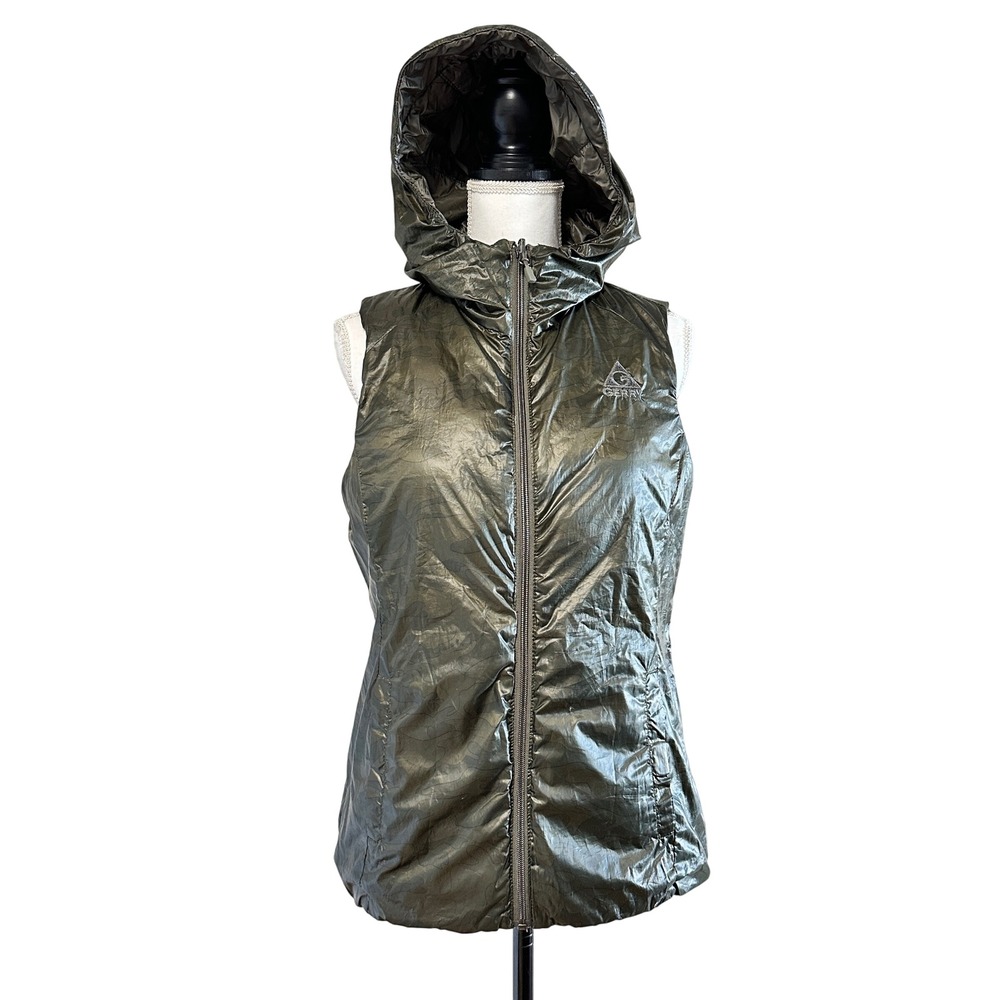 Gerry Reversible Duck Down Puffer Vest Women Sz S Camo Green Packable EUC‎ Light